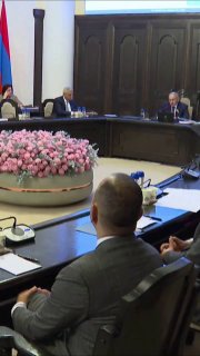 Никол Пашинян на пресс-конференции в Армении