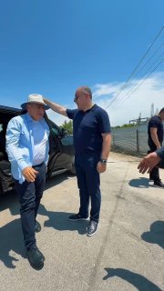 Никол Пашинян на стройке детского сада в Ехегнаване, община Веди