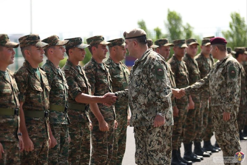 Церемония присяги сержантов ВС Армении с участием Эдварда Асряна