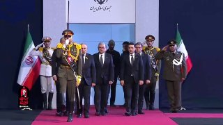 Никол Пашинян и армянская делегация у тела лидера Исламской революции в Тегеране