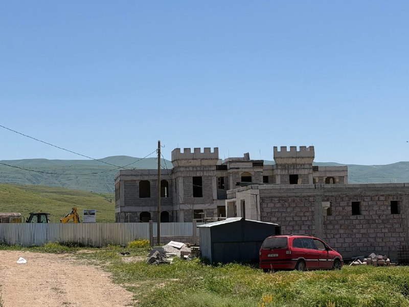 Строительство школы и детсада в селе Зар Котайкской области Армении