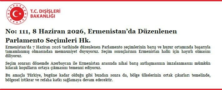 Здание парламента Армении в Ереване во время выборов