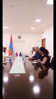 Министр юстиции Армении обсудила с послом ЕС конституционные реформы и визовую либерализацию