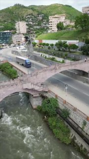 Зона отдыха у памятника Давиду Беку в Капане, Сюникская область, Армения