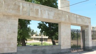 Никол Пашинян на стройке «Парка жизни» в Ботаническом саду Еревана