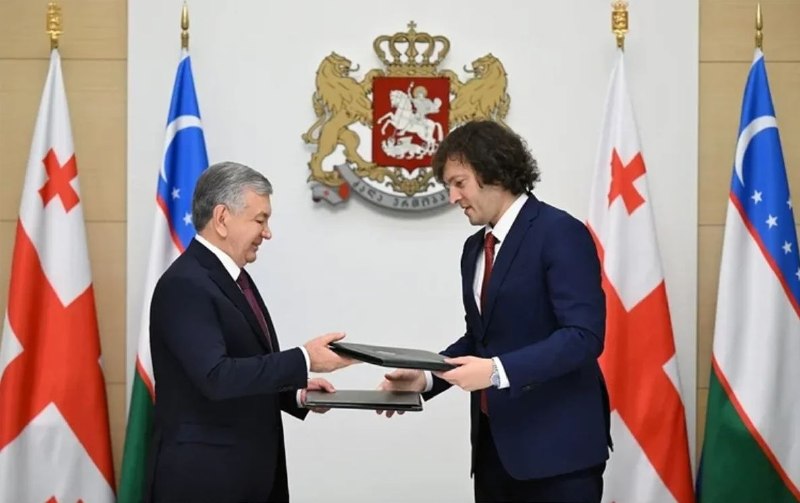 Встреча премьер-министра Грузии Ираклия Кобахидзе и президента Узбекистана Шавката Мирзиёева в Тбилиси