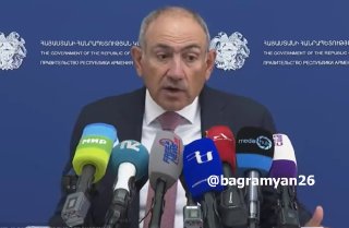 Никол Пашинян общается с журналистами, Армения