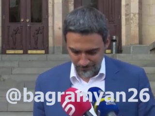 Ташир Вардеванян на пресс-конференции, Армения