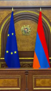 Никол Пашинян и Урсула фон дер Ляйен на встрече в правительстве Армении