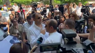 Представители партии «Процветающая Армения» на пресс-конференции в Армении