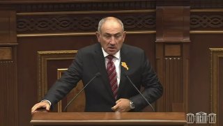 Никол Пашинян на предвыборном мероприятии в Армении