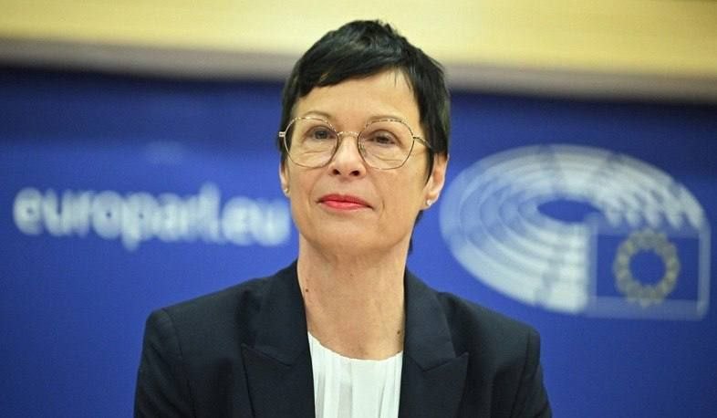 Еврокомиссар по вопросам расширения Марта Кос