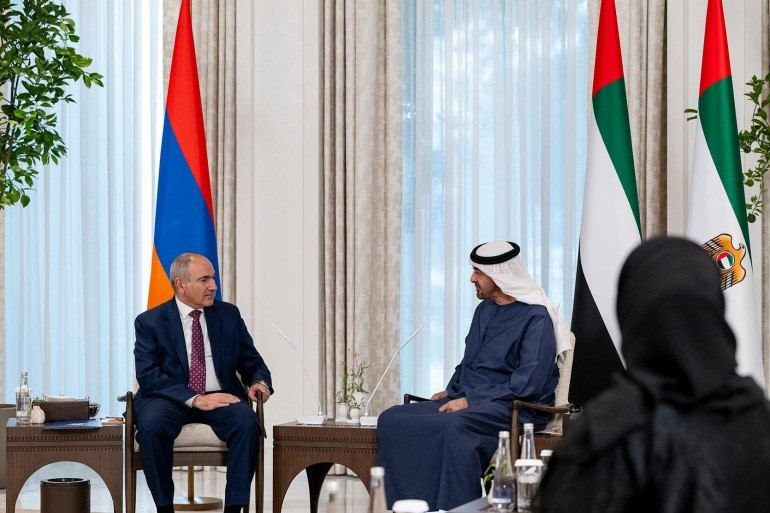 Президент ОАЭ Мухаммад бин Заид Аль Нахайян и премьер-министр Армении Никол Пашинян