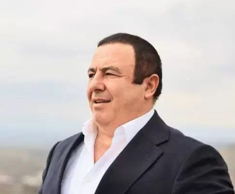 Здание спорткомплекса «Олимапаван» в Армении, где проходят обыски
