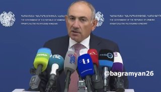 Никол Пашинян на брифинге объявляет о доступе армянских цветоводов к платформе Нидерландов